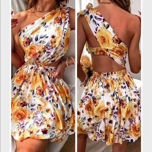 🌸🌺NEW IN BAG- shein floral cutout dress- size large🌺🌸